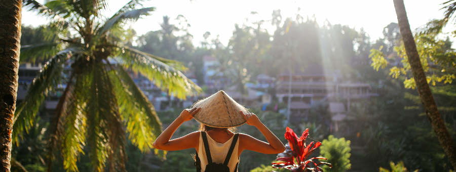 Tips for Dealing with Extreme Heat when Traveling in The Tropics