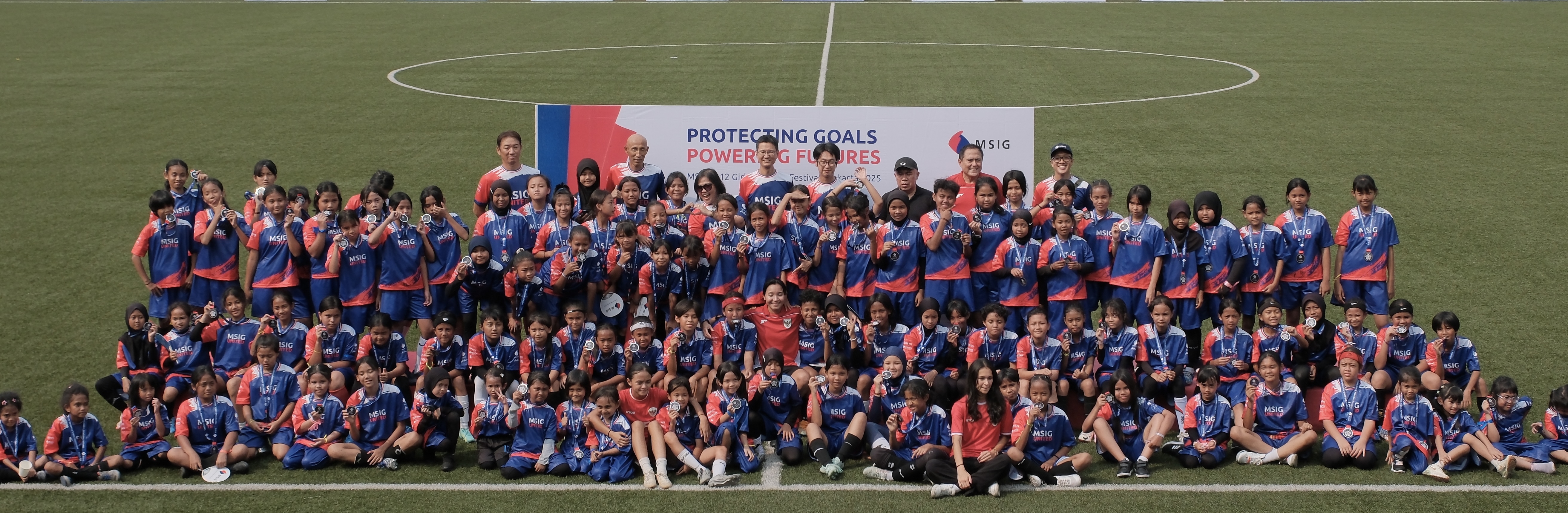 MSIG-all-participants-on-stage