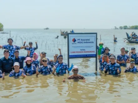MSIG Indonesia Planted 5,000 Mangroves at Bahagia Beach