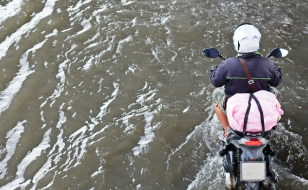 Five Tips for Riding a Motorcycle Through Floods